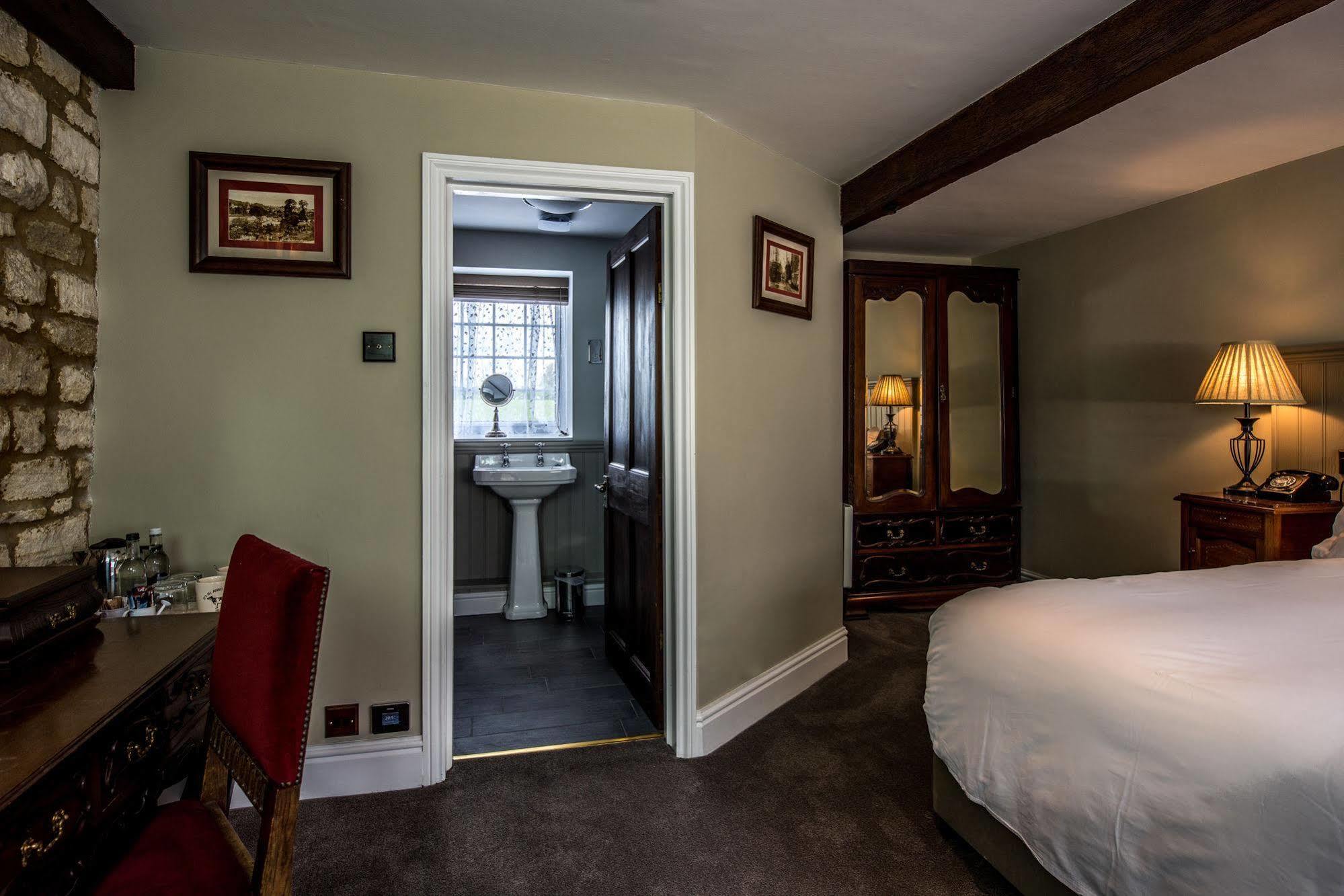 Hostal Widbrook Grange Bradford-On-Avon Exterior foto